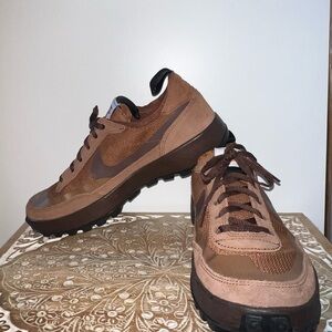 Nike Women’s Brown Tom Sachs